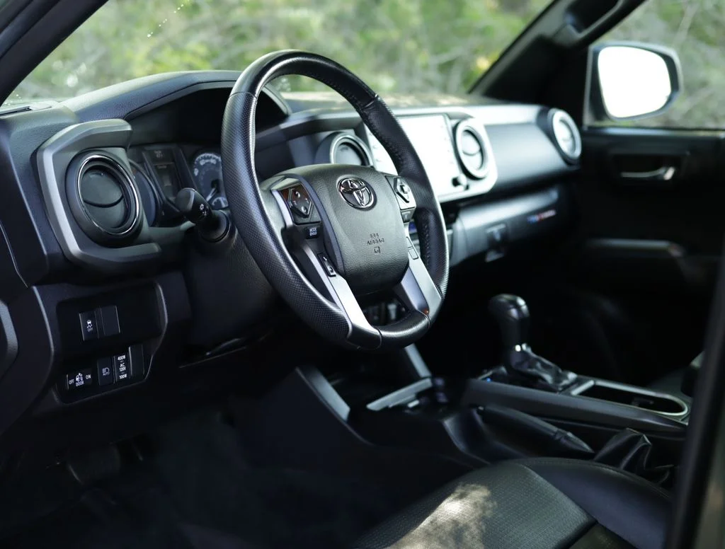Used 2022 Green Toyota TRD Off-Road image 9