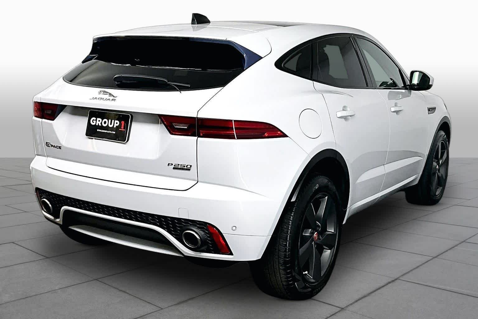 Used 2020 Yulong White Metallic Jaguar Checkered Flag Edition image 13