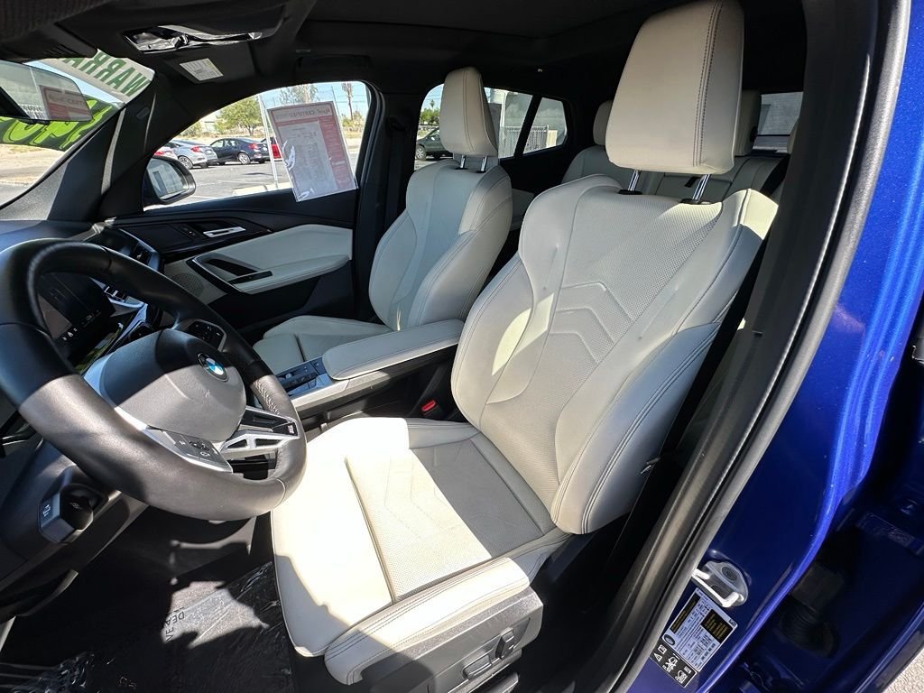 Used 2026 Blue BMW xDrive28i image 3