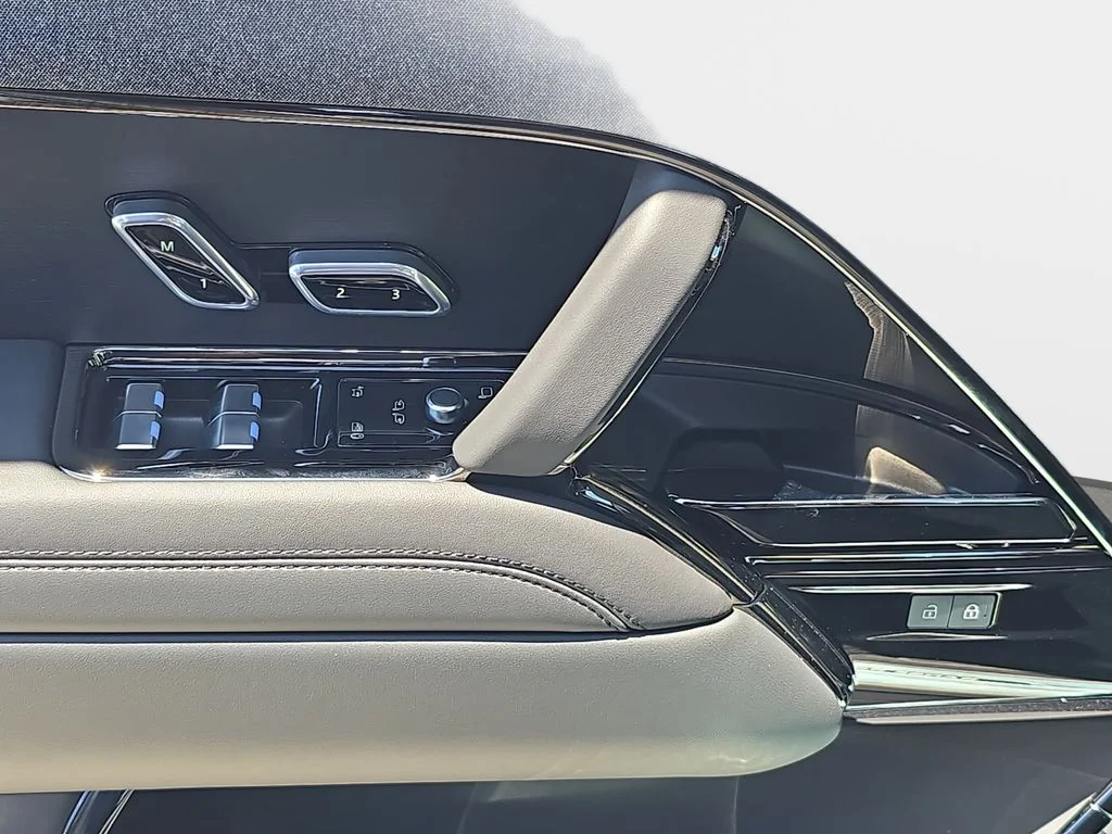 New 2026 Gray Land Rover Dynamic SE image 29
