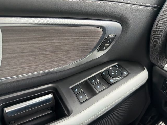 New 2025 Agate Black Metallic Ford Platinum® image 23