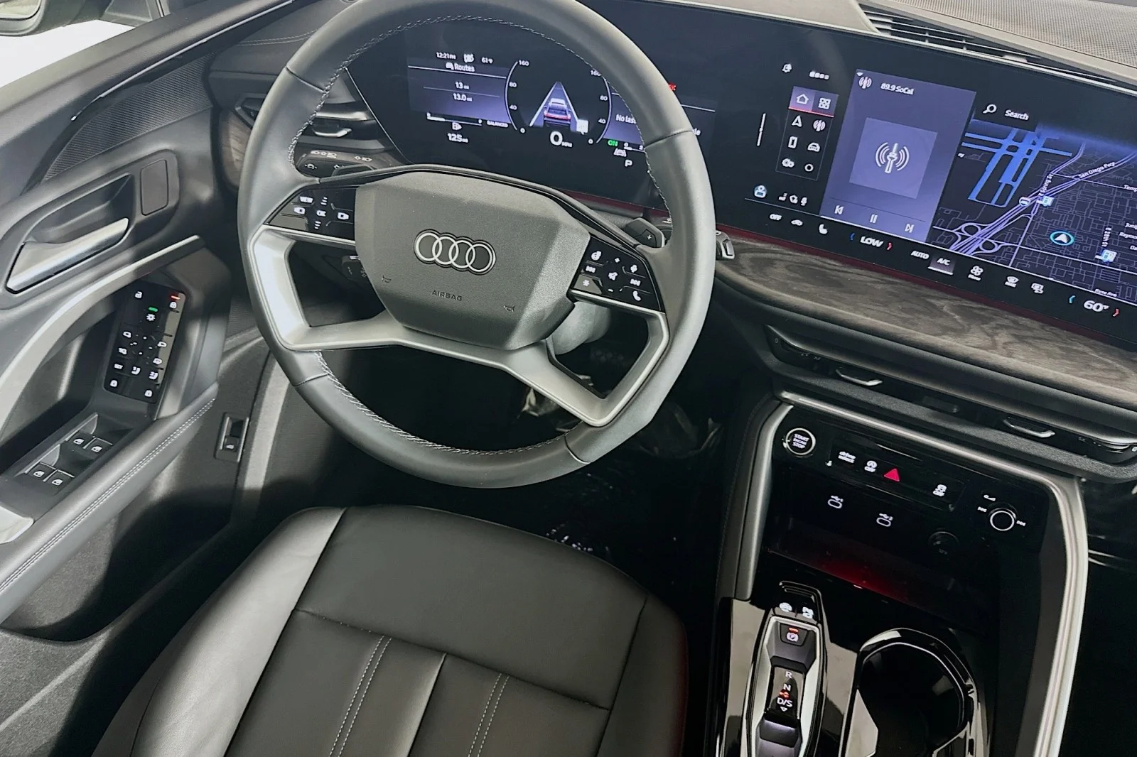 2025 Audi Q5 Premium - Photo 6