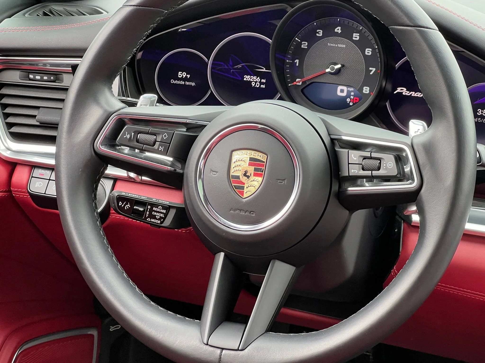 Used 2023 Beige Porsche 4 Executive image 25