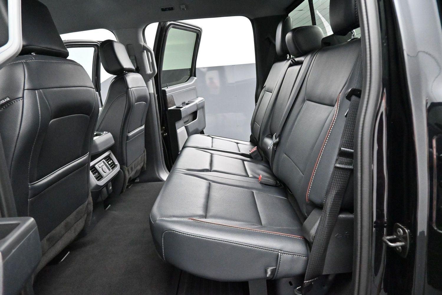 Used 2024 Agate Black Ford LARIAT image 28