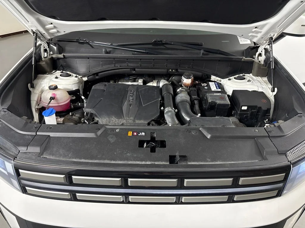 Used 2024 White Hyundai SEL image 41
