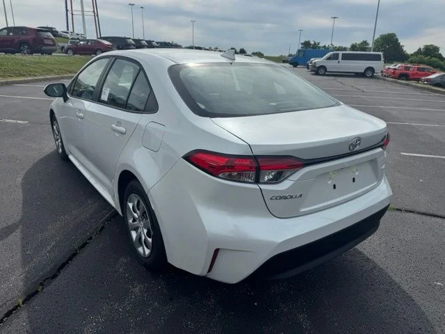 New 2026 Wind Chill Pearl Toyota LE image 5