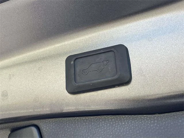 2025 Toyota RAV4 Limited - Photo 12