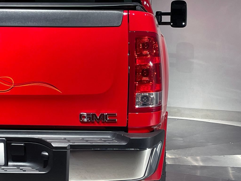 Used 2011 FIRE RED GMC SLE image 7