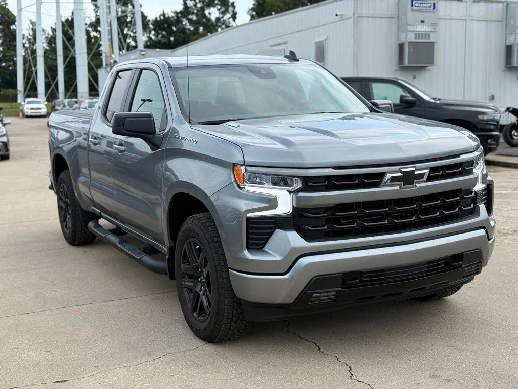 Used 2026 Gray Chevrolet RST image 4