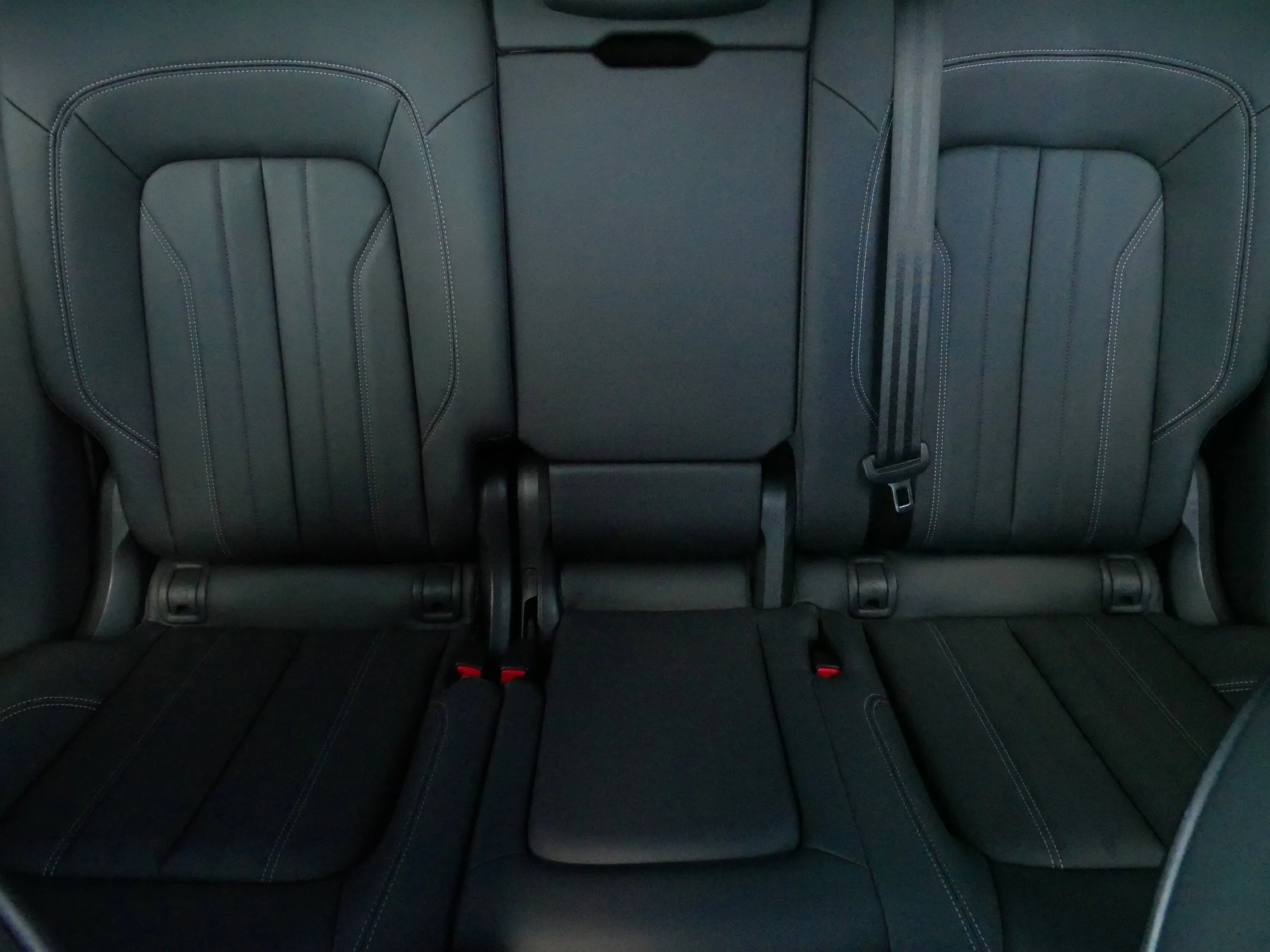 Used 2023 Manhattan Gray Metallic Audi Premium image 13