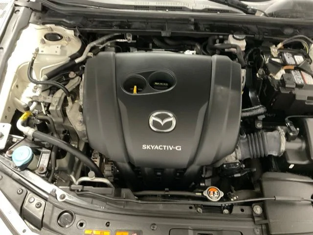 Used 2019 White Mazda Base image 44
