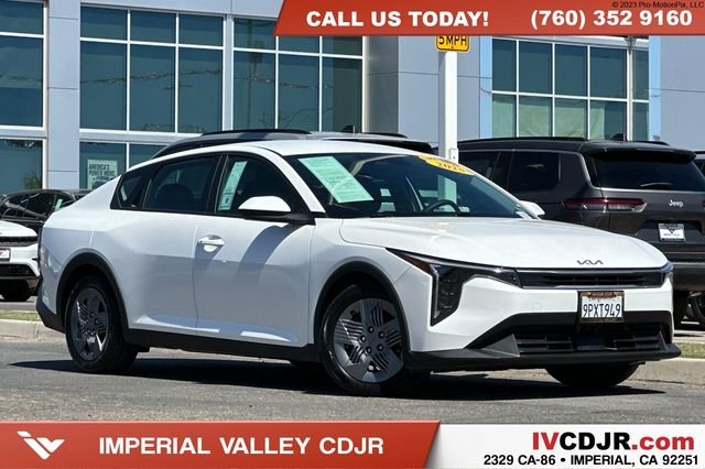 2025 Kia K4 LX AT's photo