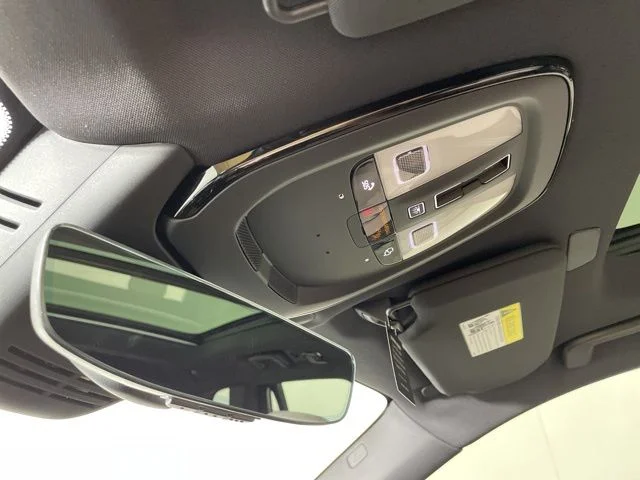 2025 Volvo XC90 Core - Photo 22