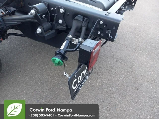 2025 Ford F-550 Super Duty Chassis Cab XL - Photo 25