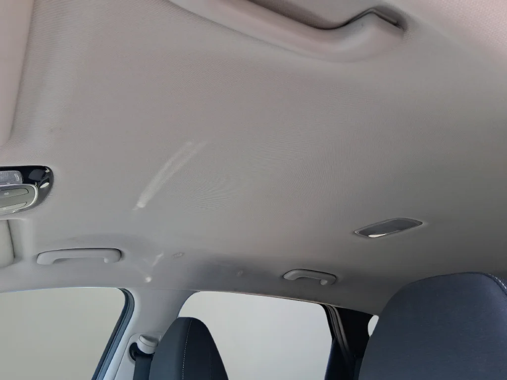 Used 2024 Silver Hyundai SEL image 19