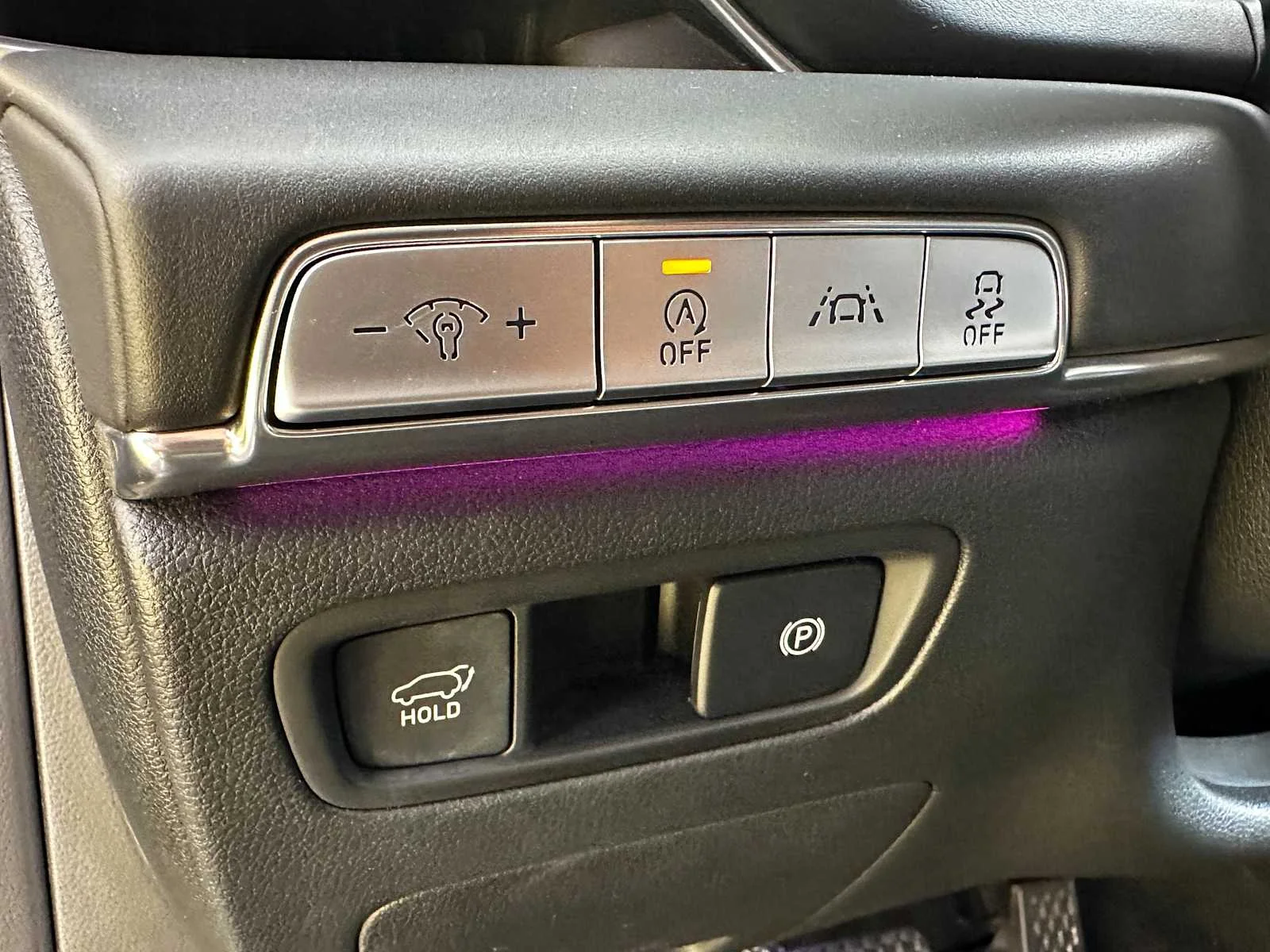 Used 2021  Genesis NA image 18