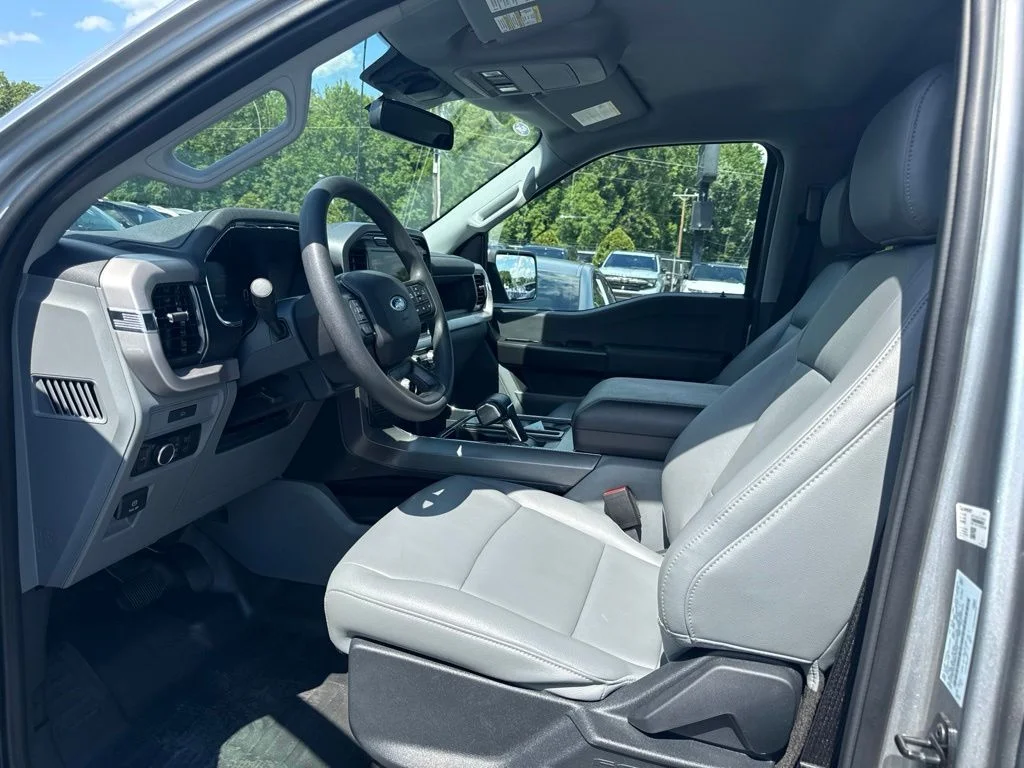Used 2023 Silver Ford Pro image 3