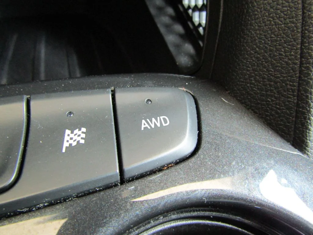 Used 2025 Black Chevrolet LT image 9