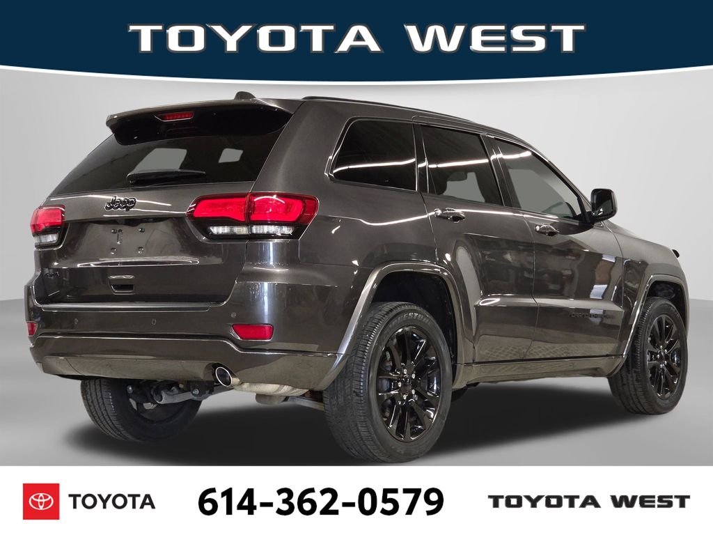 Used 2021 Gray Jeep Laredo X image 7