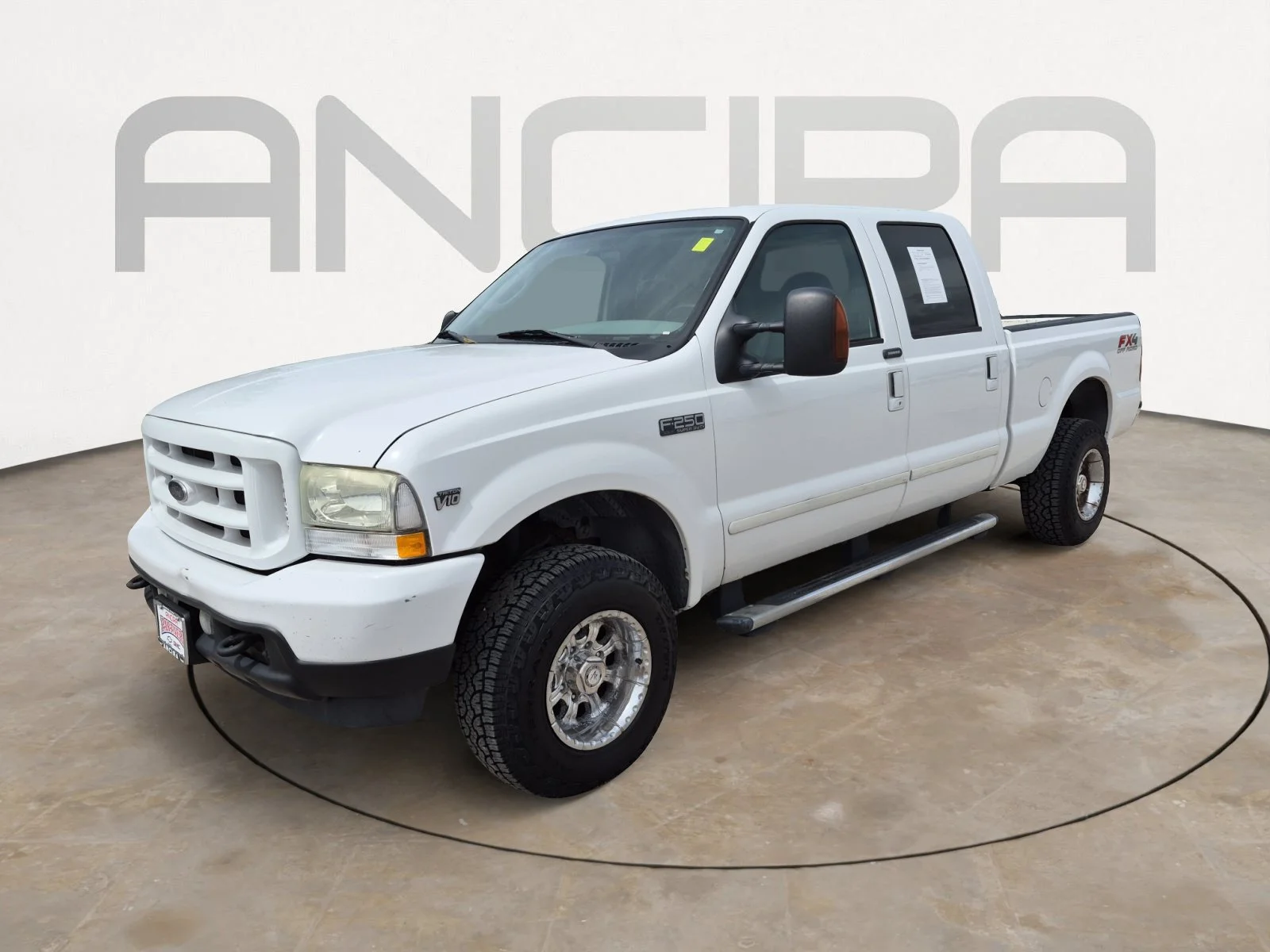 Used 2004 White Ford XL image 6