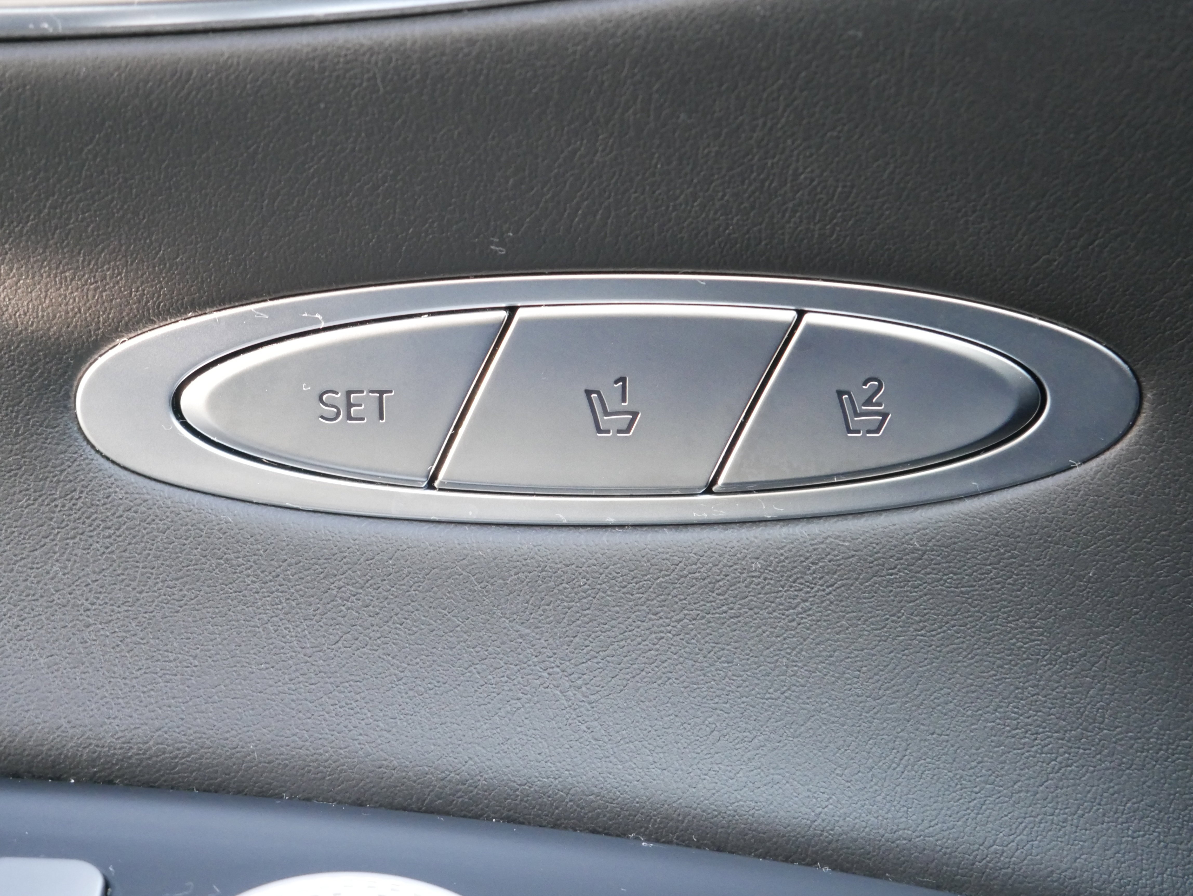 Used 2023 Green Genesis 2.5T AWD image 30