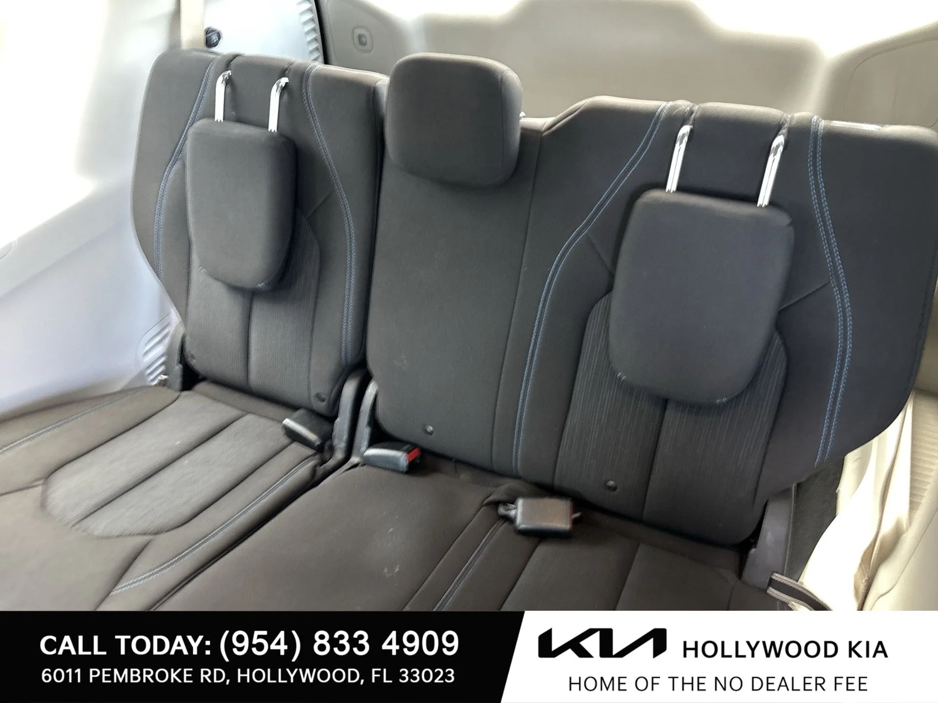 Used 2021 Brilliant Black Crystal Pearlcoat Chrysler Touring image 23
