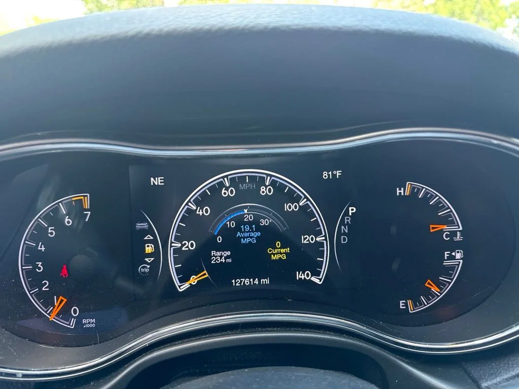 Used 2020 Gray Jeep Altitude image 15