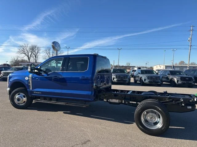 2026 Ford F-350 Super Duty Chassis Cab Lariat - Photo 22