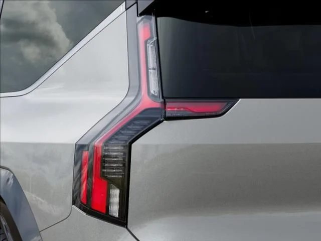 New 2026 Ivory Silver Kia Land AWD image 11