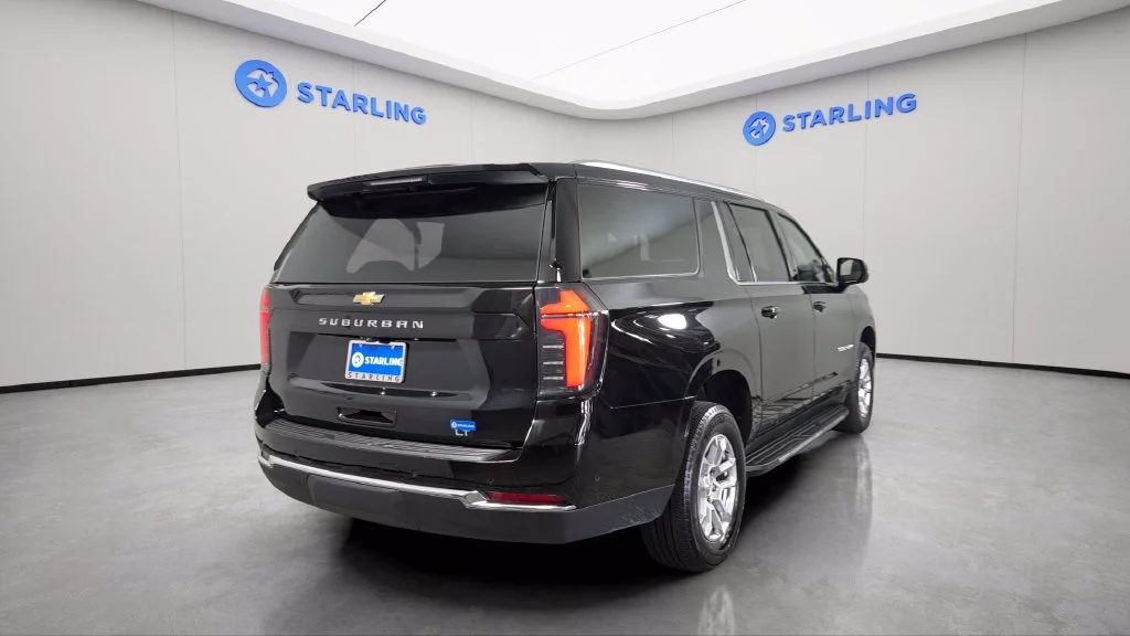 Used 2025 Black Chevrolet LT image 8