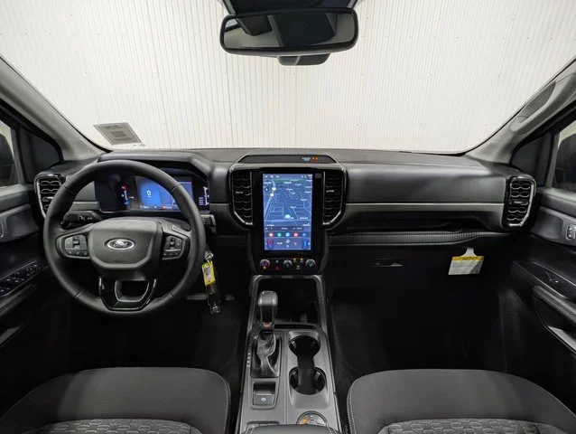 New 2026 Carbonized Gray Metallic Ford XLT image 31