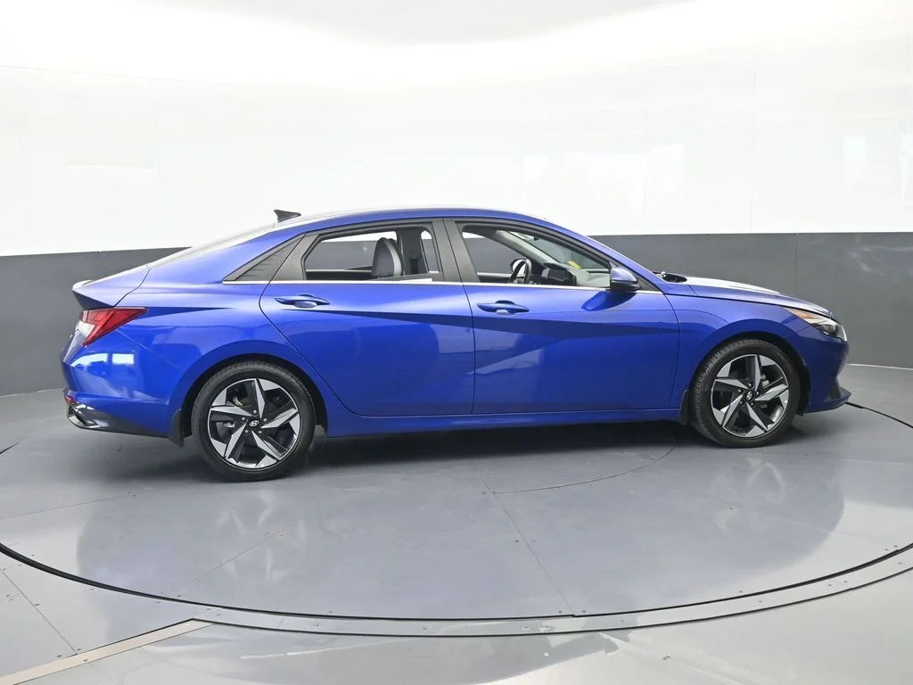 Used 2023 Intense Blue Hyundai Limited image 7