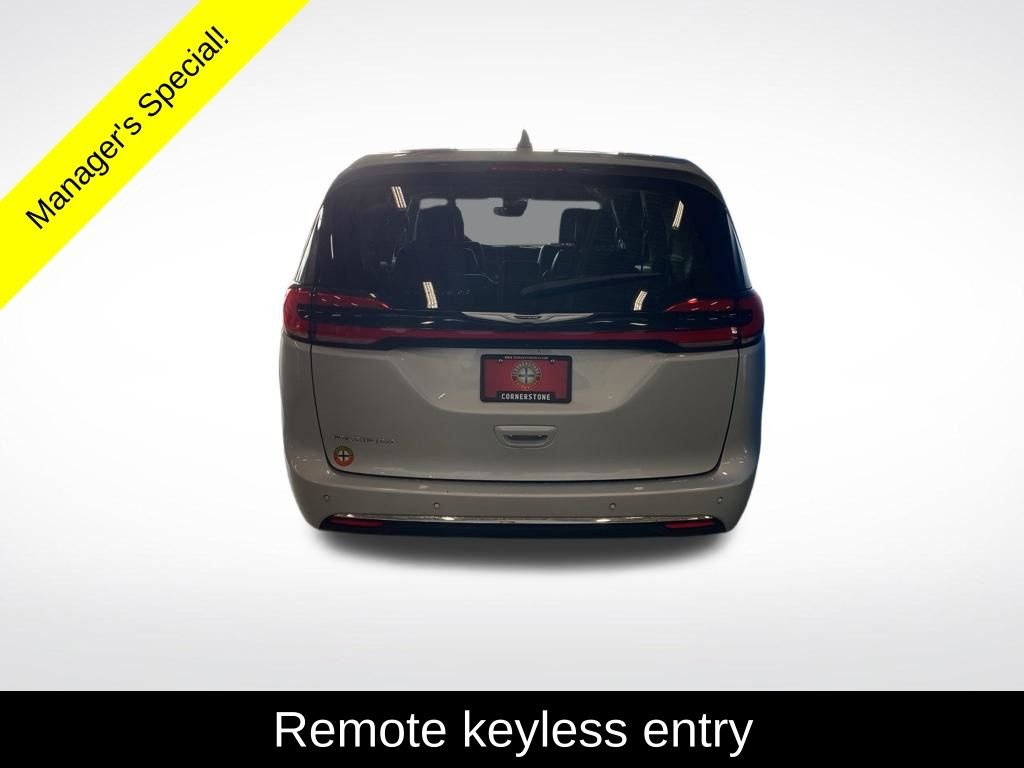 Used 2023 Silver Chrysler Touring L image 16