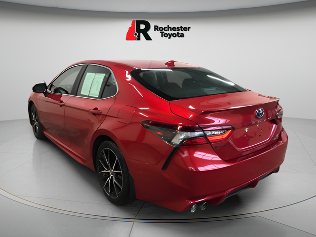 Used 2022 Red Toyota SE image 9