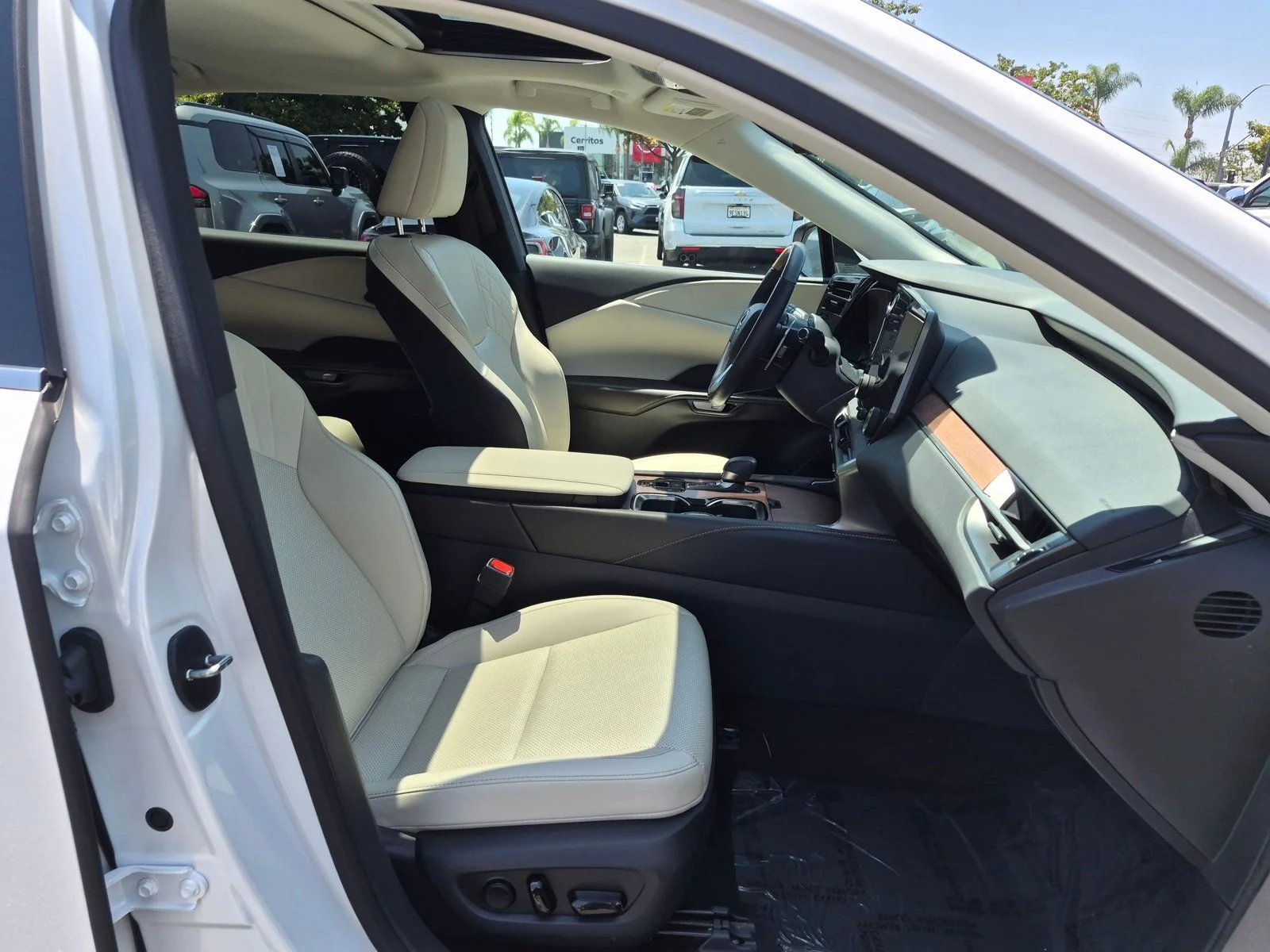 Certified Used 2023 Eminent White Pearl Lexus RX 350 Premium image 23