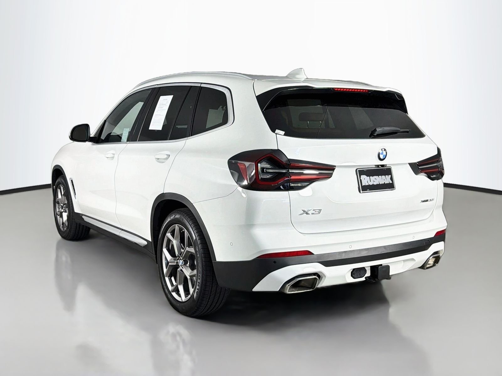 Certified Used 2023 Alpine White BMW xDrive30i image 5