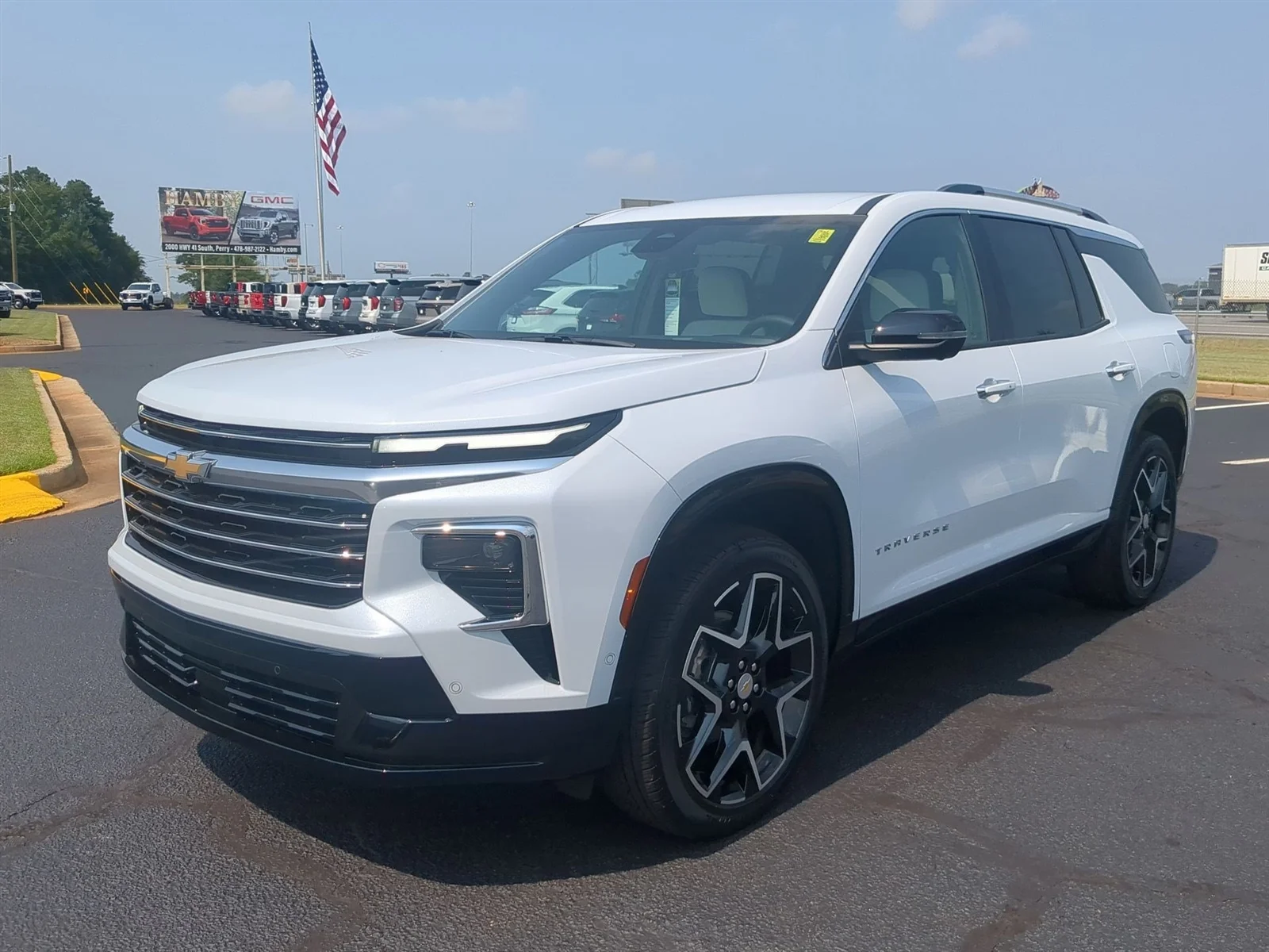 New 2026 Polar White Tricoat Chevrolet High Country image 28