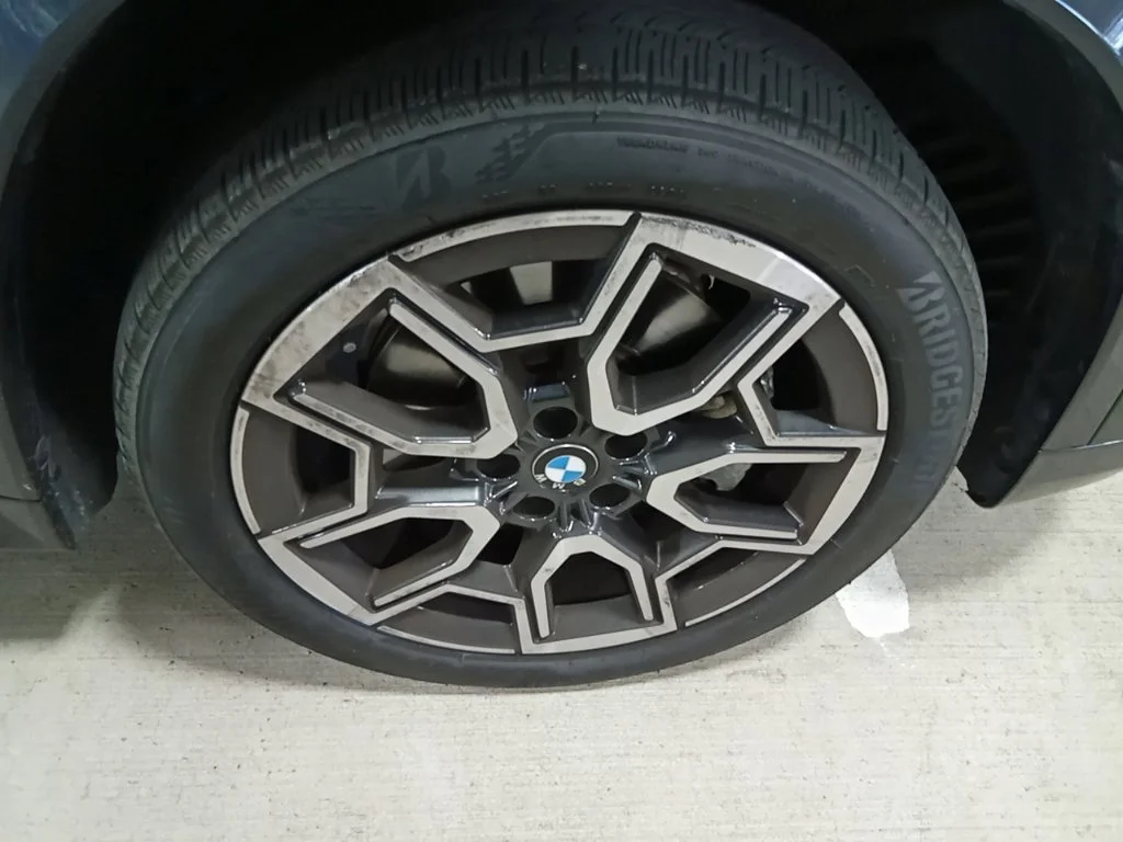 Used 2025 Blue Bay Lagoon Metallic BMW xDrive28i image 14