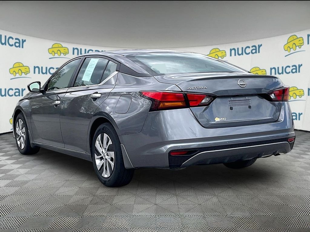 Used 2024 Gun Metallic Nissan 2.5 S image 4