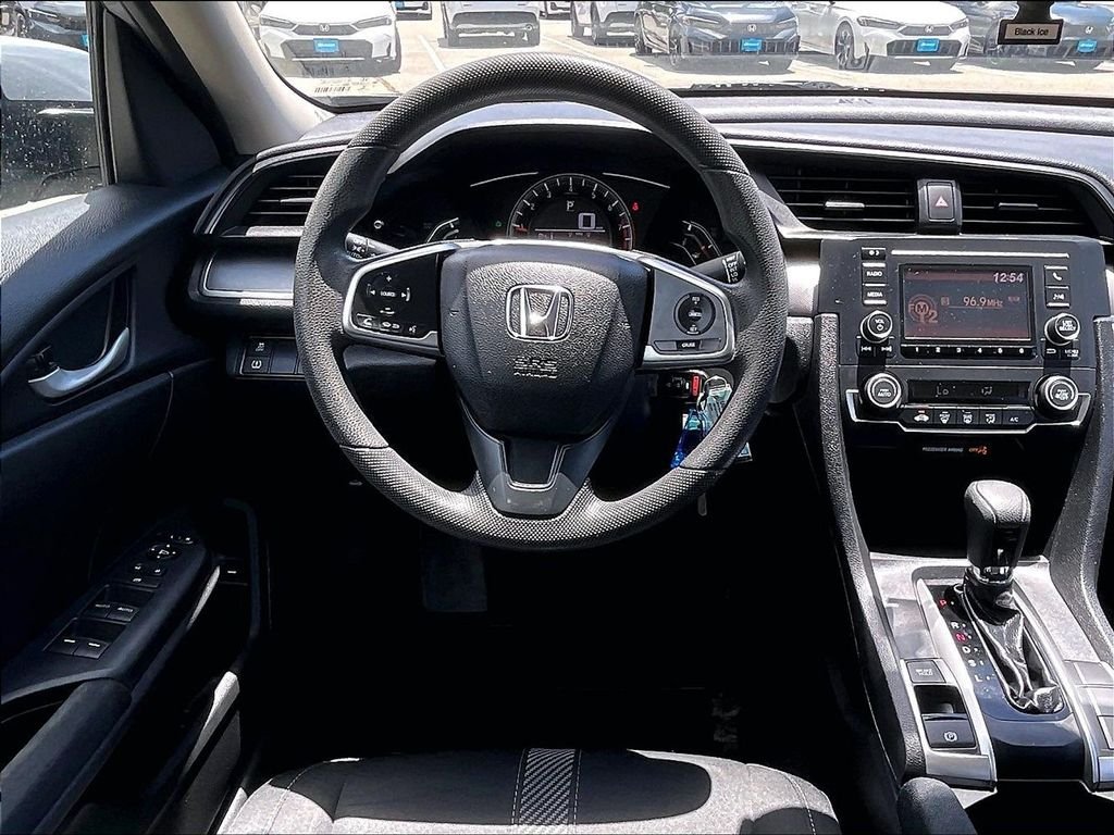 Used 2018 Silver Honda LX image 17