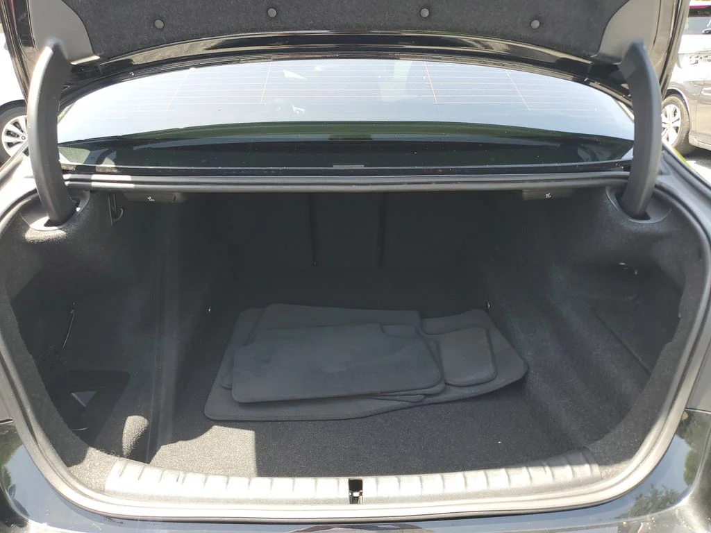 Used 2021 Black BMW 540i image 9