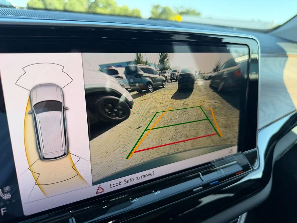New 2026  Volkswagen SE w/Technology image 23