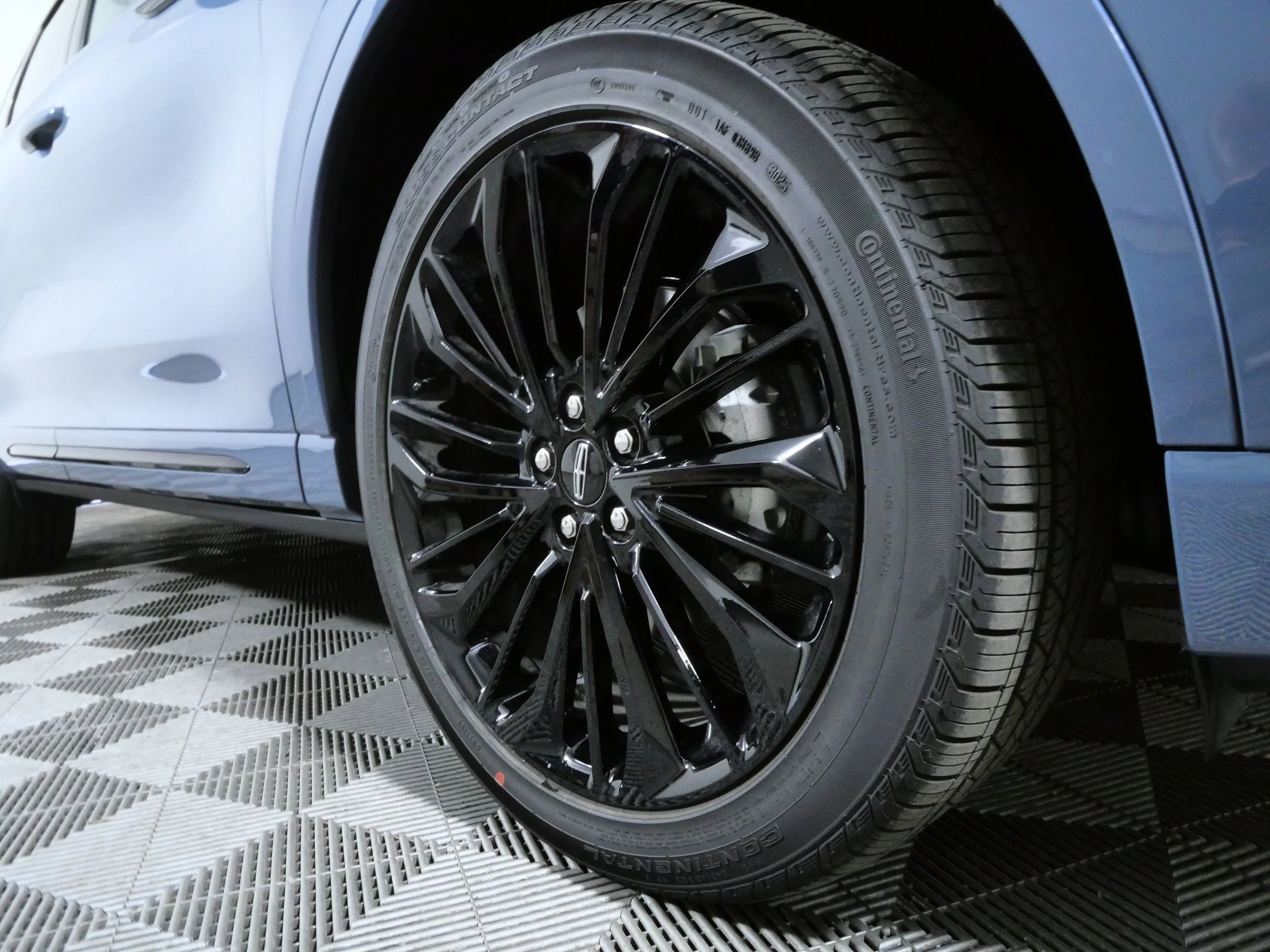 New 2026 Blue Metallic Lincoln Reserve image 24