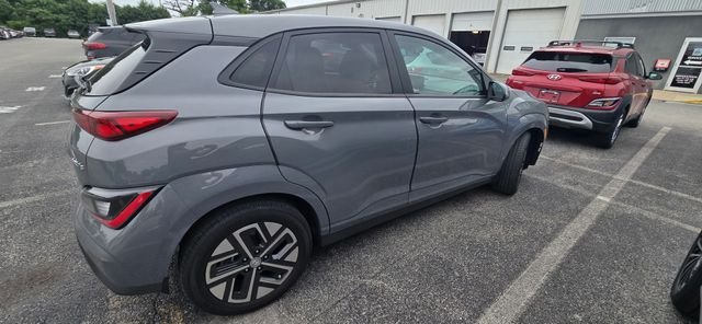 Certified Used 2023 Gray Hyundai SEL image 5