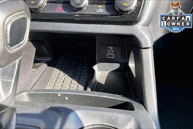 Used 2024 Gray Metallic Ford XLT image 32