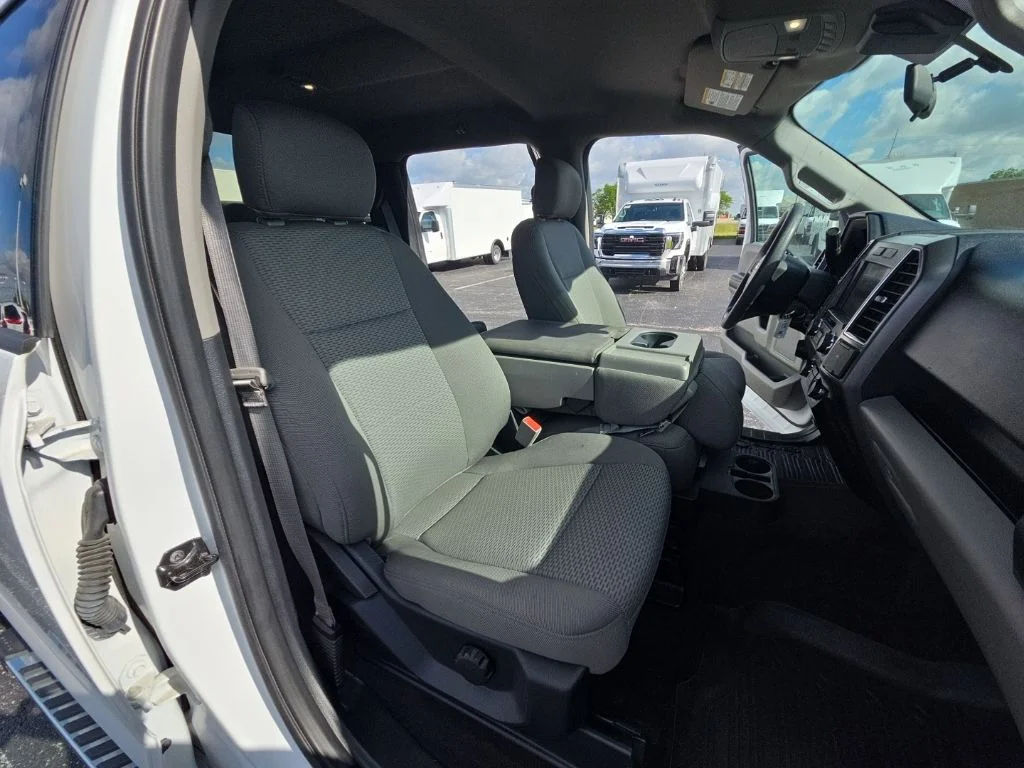 Used 2020  Ford XLT image 32