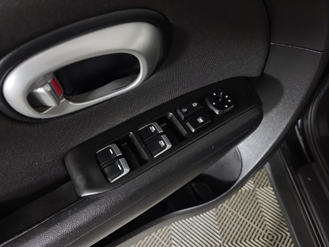 Used 2019 Shadow Black Kia Plus image 20