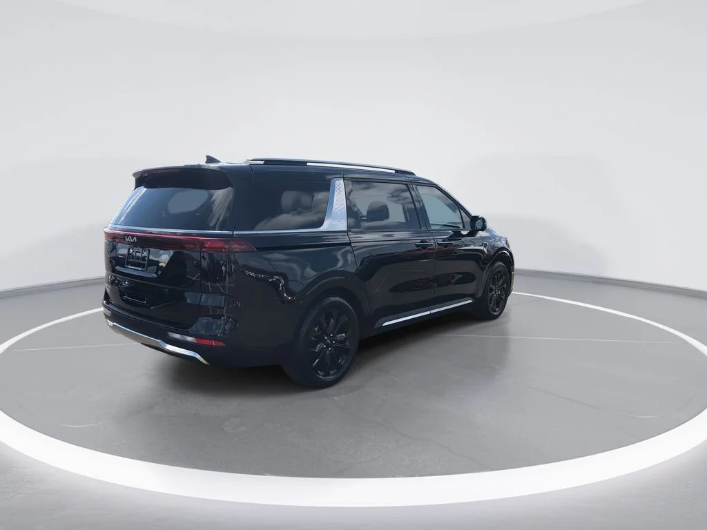 Used 2024 Black Kia SX image 8