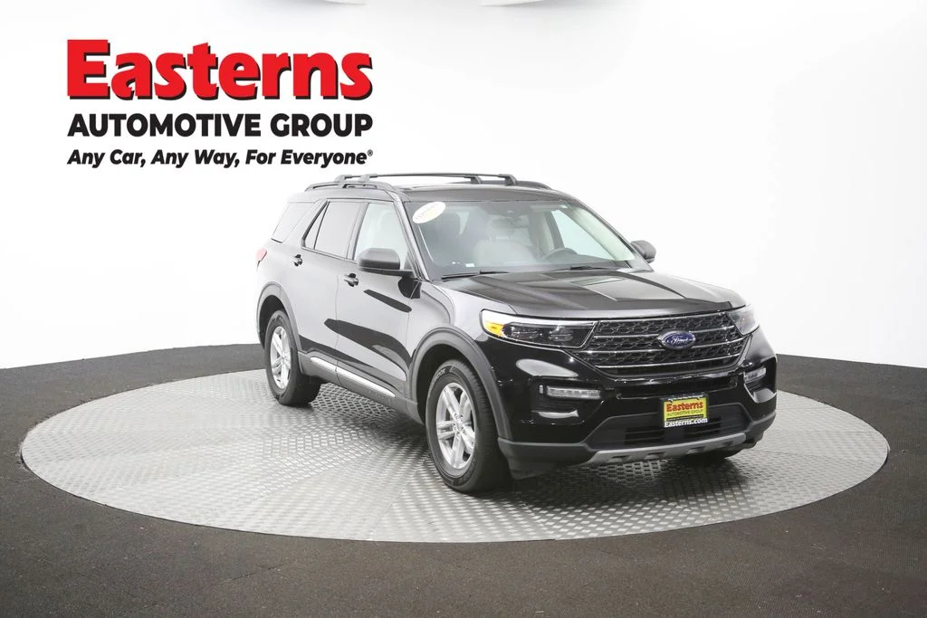 Used 2022 Black Ford XLT image 49