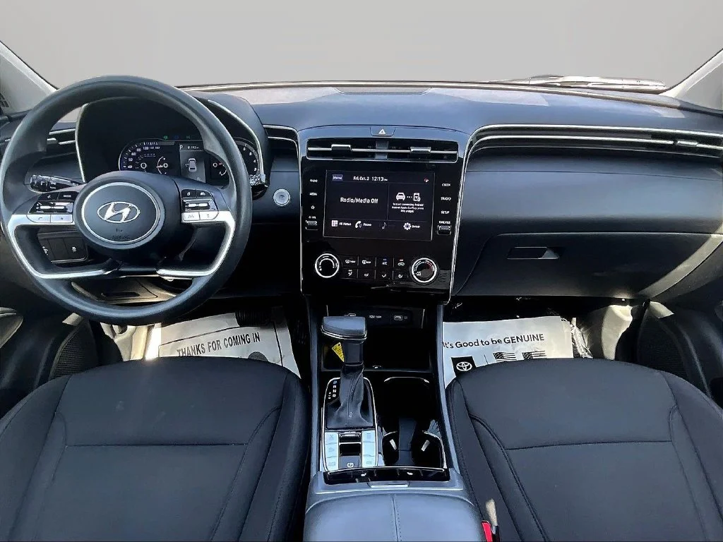 Used 2022 Gray Hyundai SEL image 9